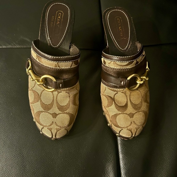 Coach clogs size 7, smalll tear on right show as shown. Priced accordingly - Picture 2 of 3